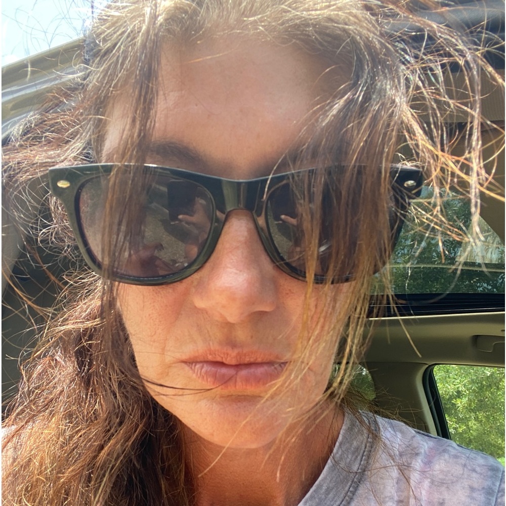 Meet your Posher, Dana